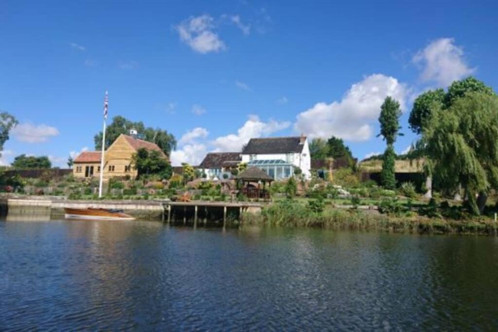 Lowlands Cottage Beccles Dış mekan fotoğraf